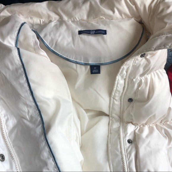 GAP Jackets & Coats Gap White Puffer Vest Poshmark